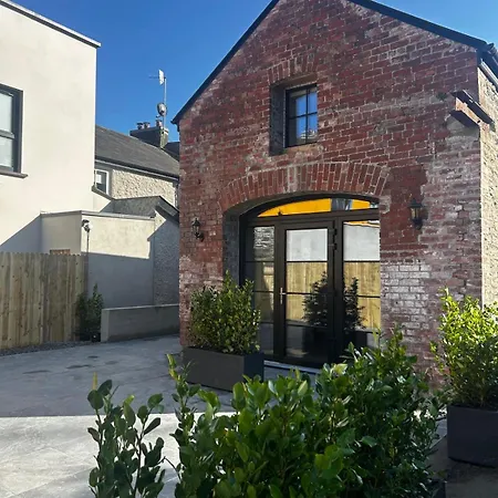 The Glen Quarter * Kinsale